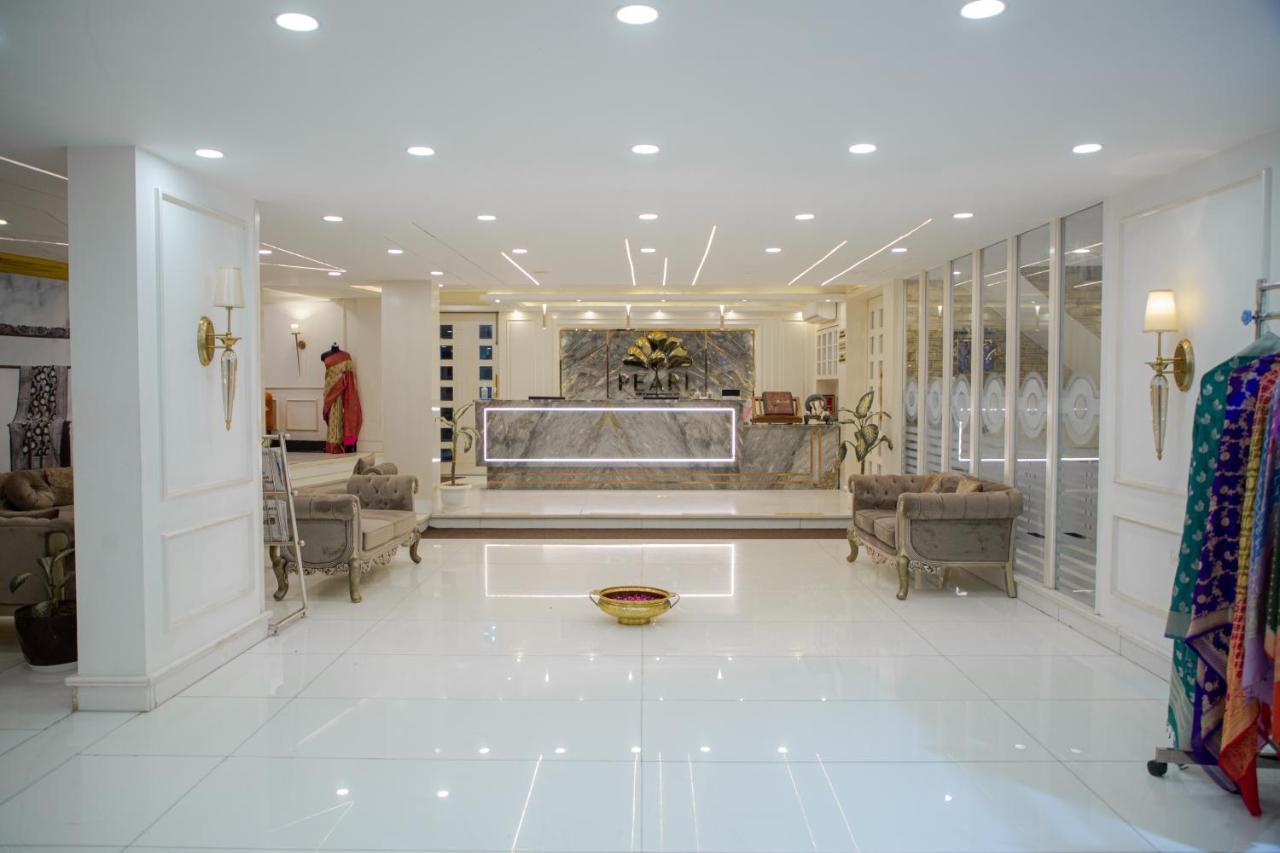 Готель Pearl Courtyard Варанасі Екстер'єр фото