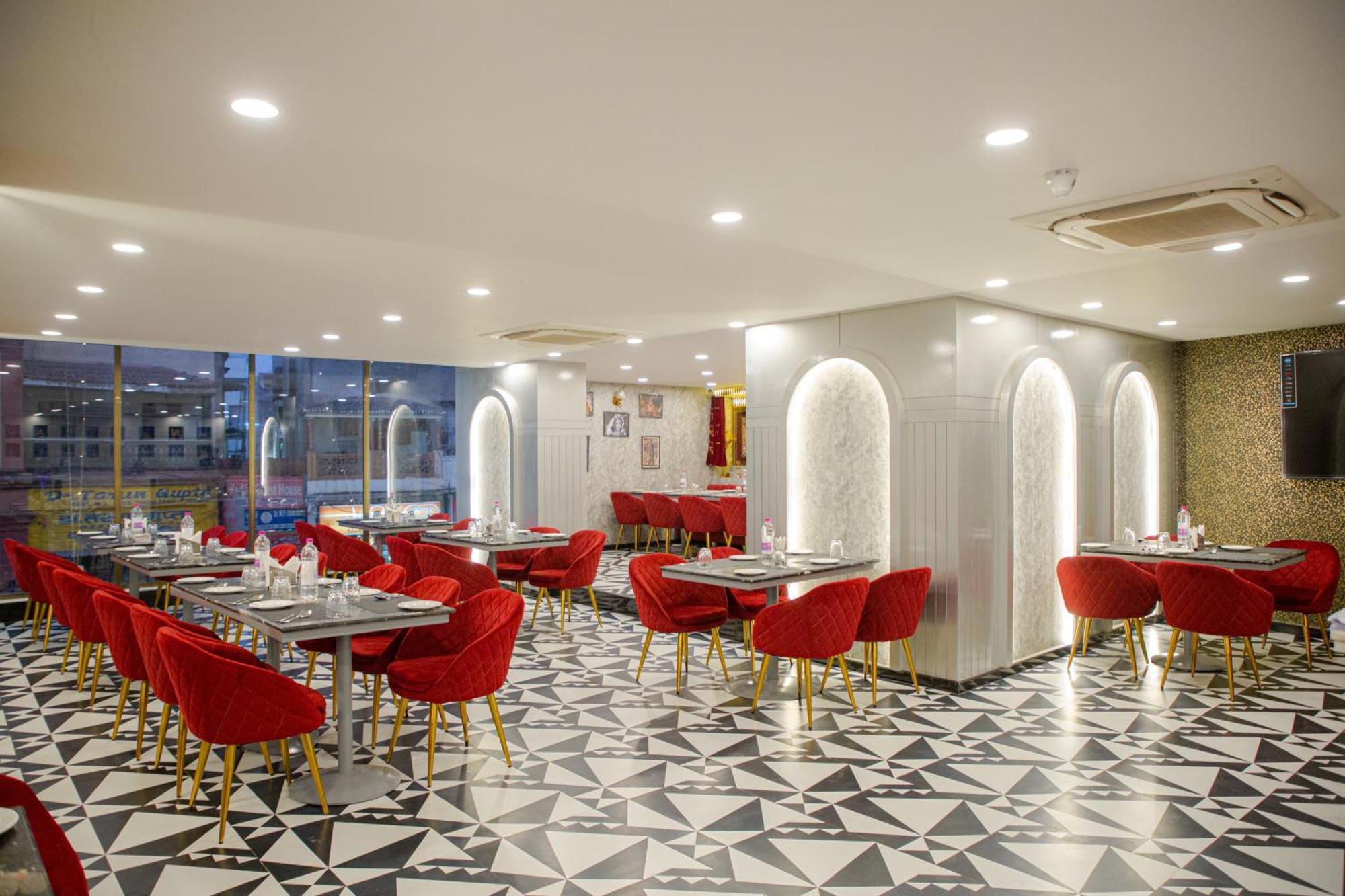 Готель Pearl Courtyard Варанасі Екстер'єр фото